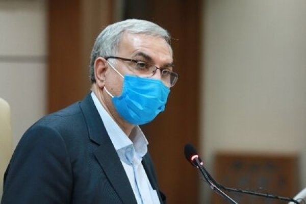 وزیر بهداشت: نگران گرمازدگی زائران پیاده اربعین هستیم