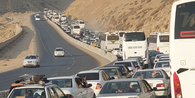ترافیک سنگین در مسیرهای منتهی به مرز مهران