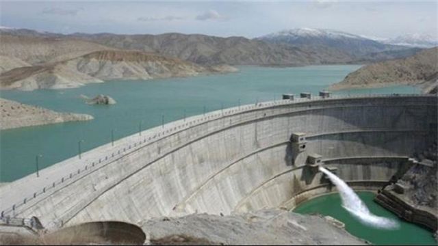 ذخیره آب سدهای کردستان به کمتر از نصف کاهش یافت
