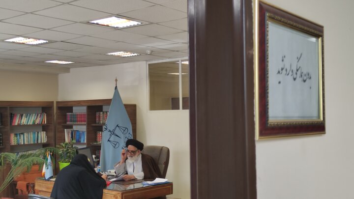بذرکاری و نهال کاری در سقز