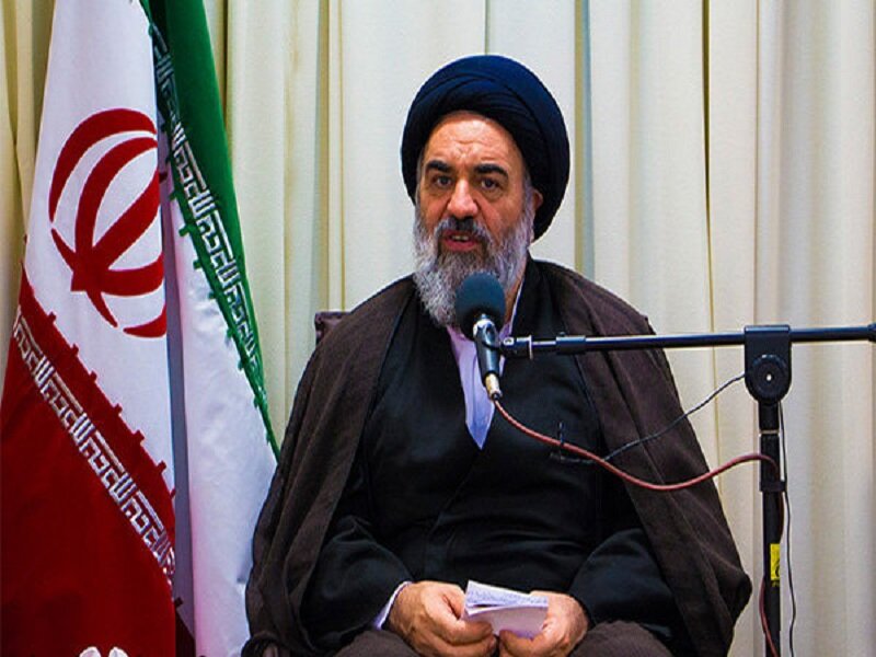 مسجد مهمترین پایگاه برای مقابله با تهاجم فرهنگی دشمن است