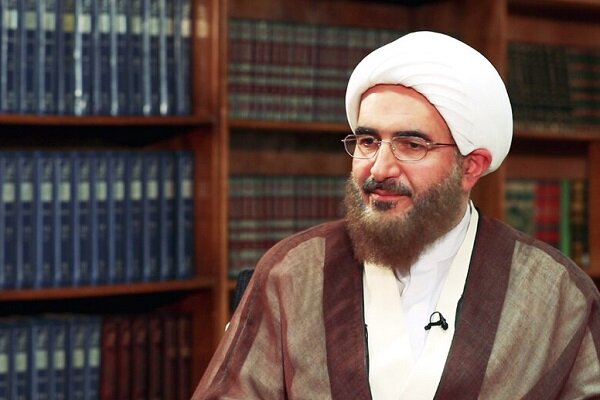 حامل سلام و محبت رهبری به مردم استان کردستان هستم