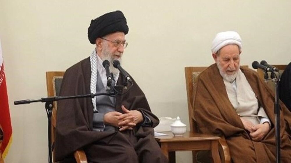تاکید علمای اهل سنت کردستان بر تداوم راه ولایی آیت‌الله یزدی