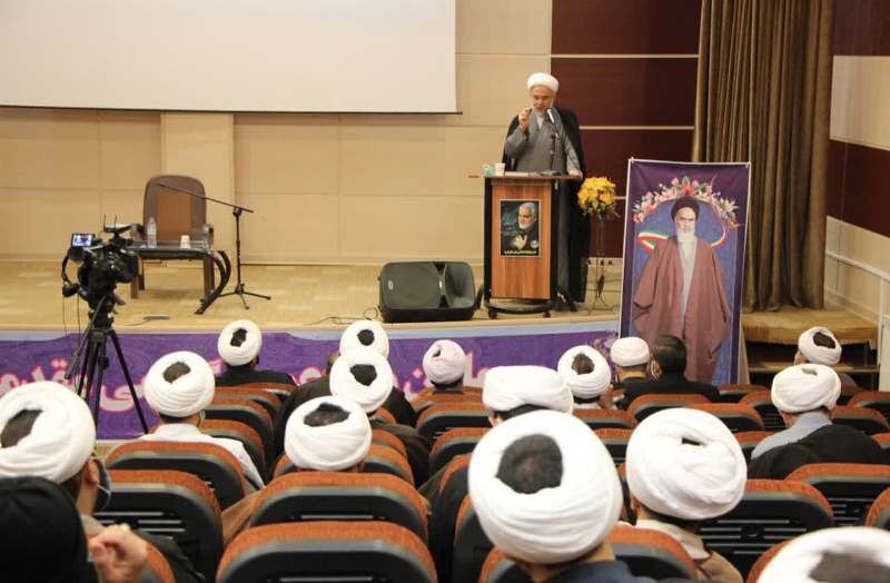 رفع مشکلات روحانیون از دغدغه‌های اصلی در کردستان است