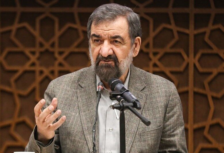 محسن رضایی: نسل سوم و چهارم انقلاب تحول بزرگی در اقتصاد ایجاد کنند