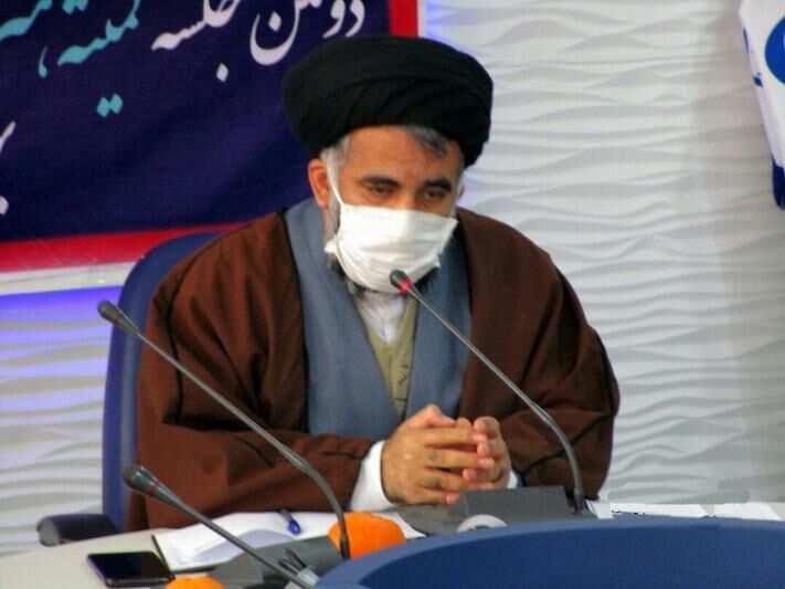 دستاوردهای عظیم انقلاب با زبان هنر درجامعه تبیین شود