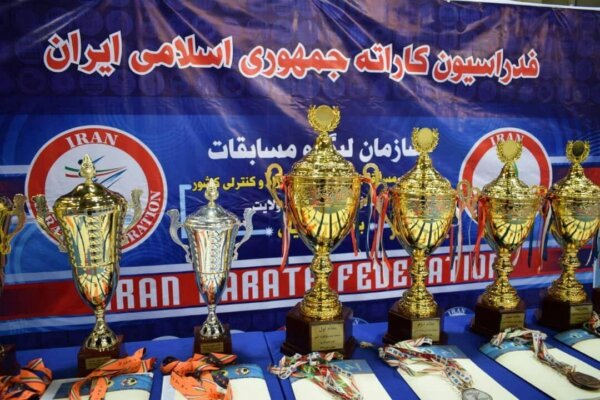 کاراته کاهای کردستانی عنوان سومی سوپر لیگ کشور را کسب کردند