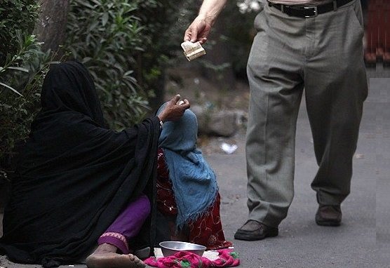 ۱۴ کودک متکدی در سنندج به خانواده هایشان تحویل داده شدند