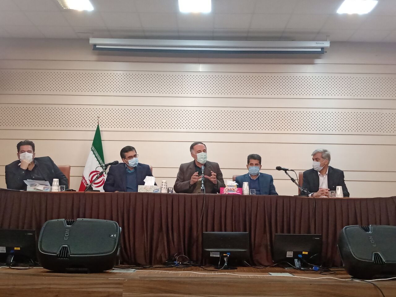 ۲۹۶ میلیارد تومان تسهیلات بانکی به واحدهای تولیدی کردستان پرداخت شد