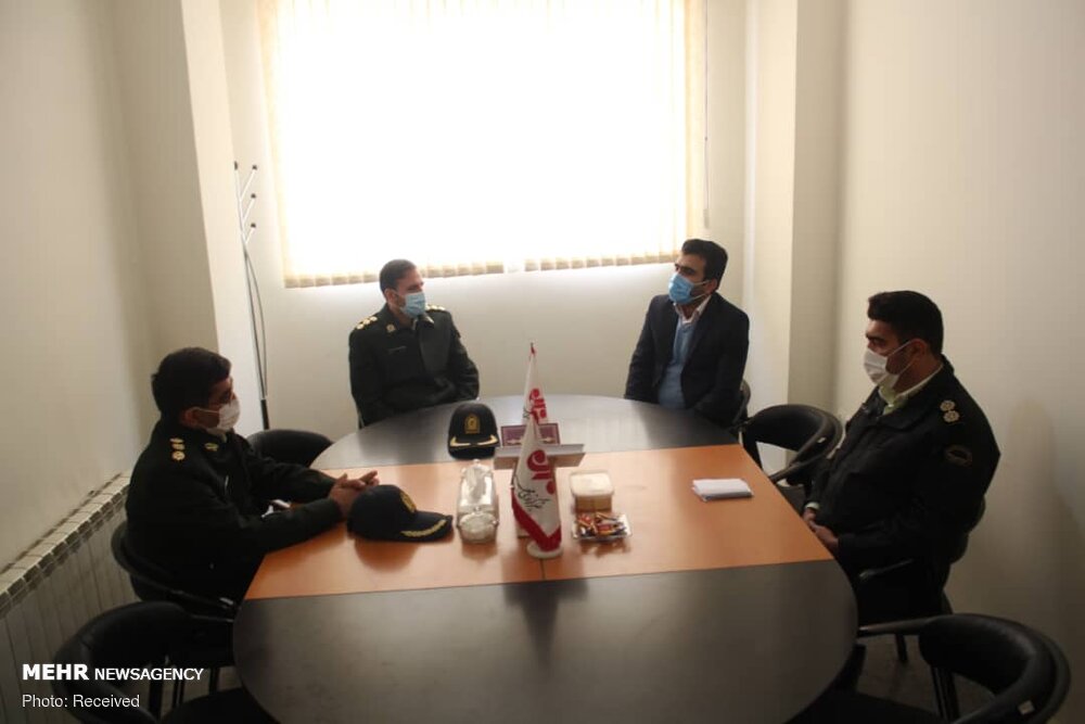 حضور معاون اجتماعی فرماندهی انتظامی کردستان در دفتر خبرگزاری مهر