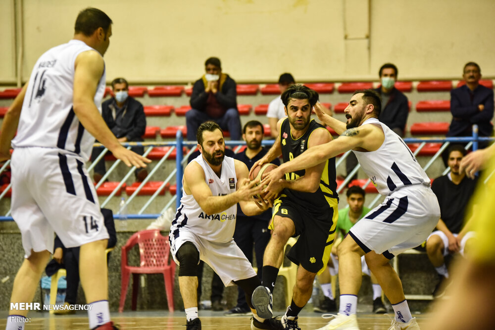 دیدار برگشت تیم های خانه بسکتبال کردستان وخانه بسکتبال قم