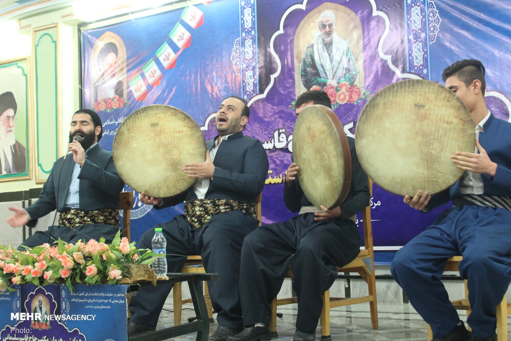 همایش رهروان مکتب حاج قاسم سلیمانی در سنندج