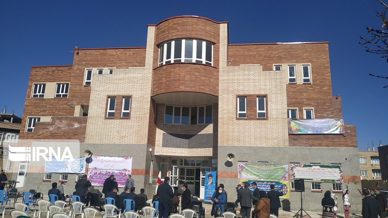 هنرستان دخترانه فناوران سقز به بهره‌برداری رسید