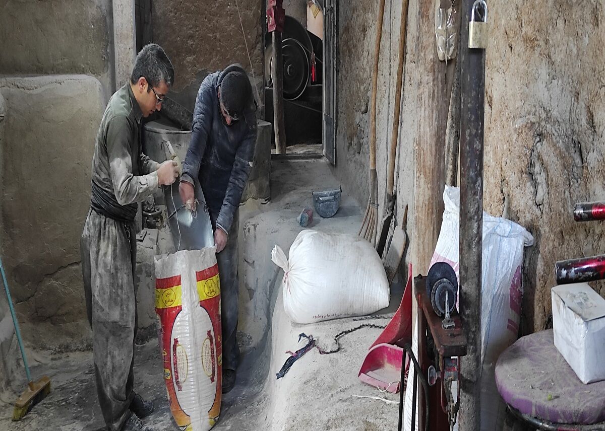 چرخش آسیابی که بیش از نیم قرن قدمت دارد