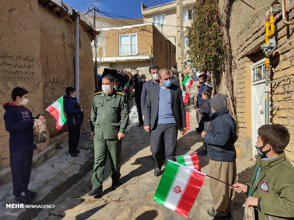 ‌گرامیداشت ایام پیروزی انقلاب اسلامی در روستای «نران»سنندج