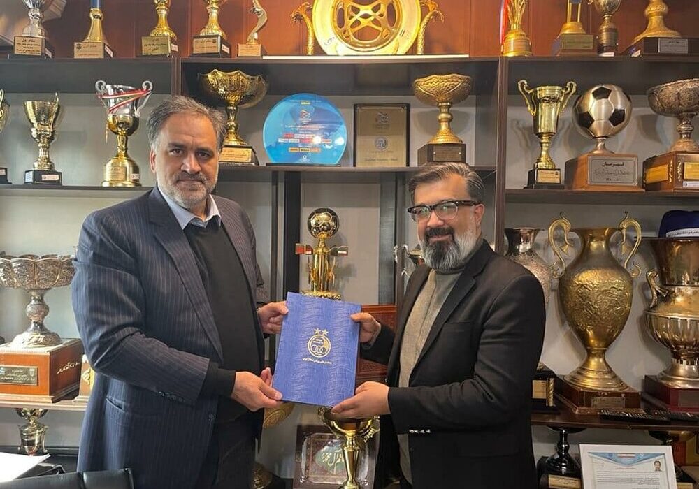 اگر بگذارند استقلال قهرمان می‌شود/مسئولان پدیده خیلی بد عهد هستند