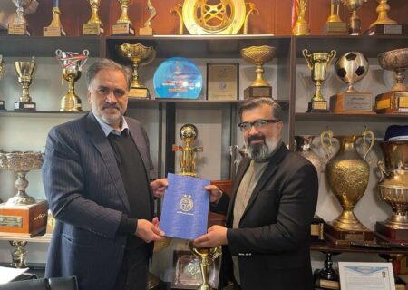 اگر بگذارند استقلال قهرمان می‌شود/مسئولان پدیده خیلی بد عهد هستند