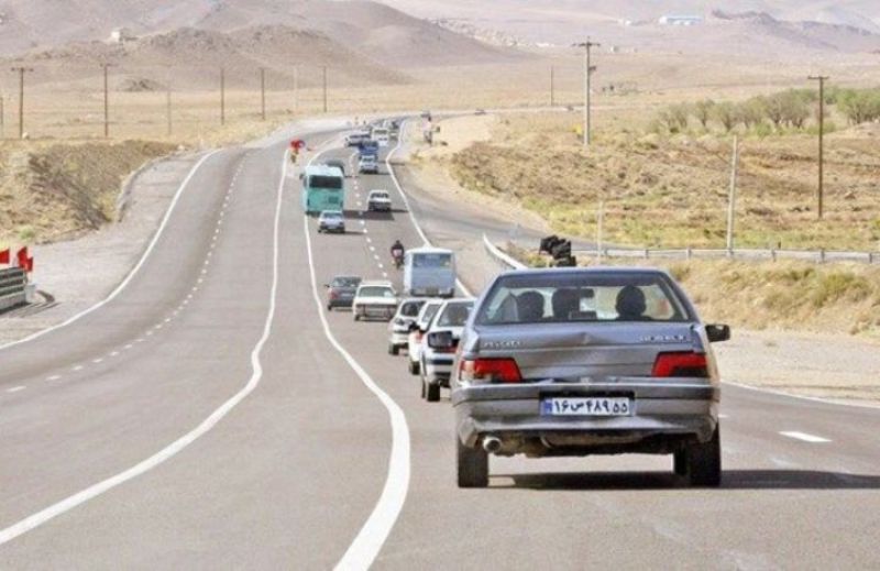 تردد روزانه خودرو در جاده‌های کردستان ۹۵ درصد افزایش یافت