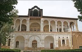 عمارت خسروآباد سنندج در نوروز ۱۴۰۰
