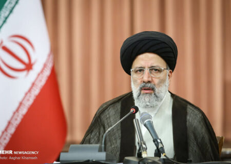 آن‌قدری که برای کمک از غرب وقت گذاشته شد برای رونق تولید تلاش نشد