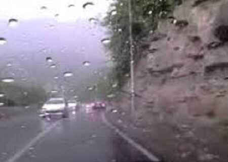 بارش های پراکنده در آسمان ۱۷ استان