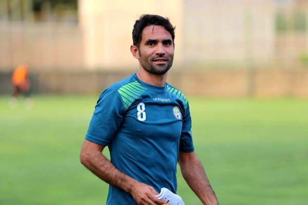 برخی از بازیکنان در حد نام تراکتور نیستند