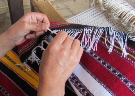 تجهیز ۲ واحد از طرح اقدام ملی مسکن با صنایع‌دستی در استان یزد