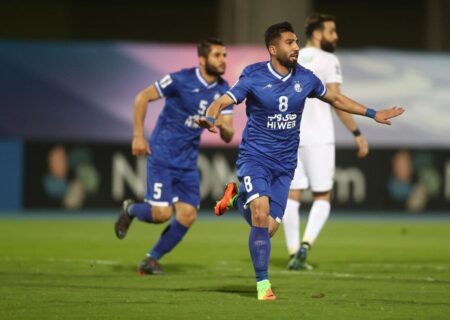 تساوی استقلال و الاهلی در نیمه اول/ پنالتی استقلال دیده نشد؟