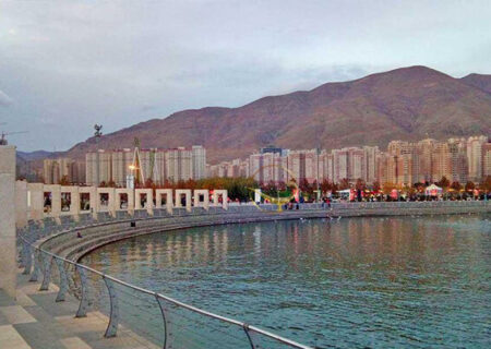تعطیلی مجموعه گردشگری دریاچه شهدای خلیج فارس در روز طبیعت