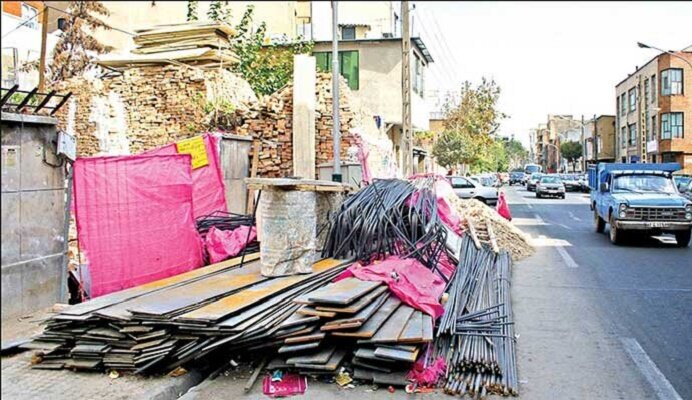 تعیین جریمه ۷ برابری برای تداوم غیرمجاز سد معبر ساختمانی