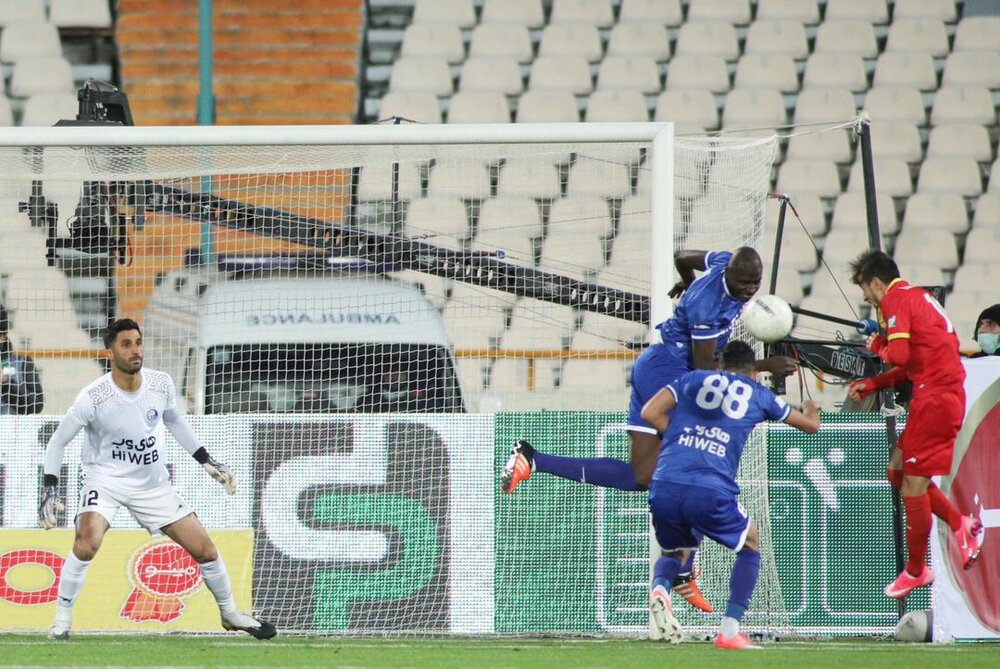 رقابت میلیمتری مظاهری با فروزان و لک/ رشید فعلا بهترین دروازهبان