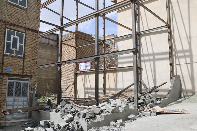 ساخت ۷۲۳ بنای غیرمجاز در سنندج متوقف شد