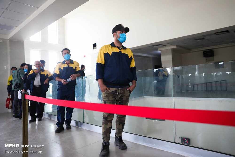 شبهات تزریق واکسن در شهرداری فارغ از هر ملاحظهای پیگیری شود