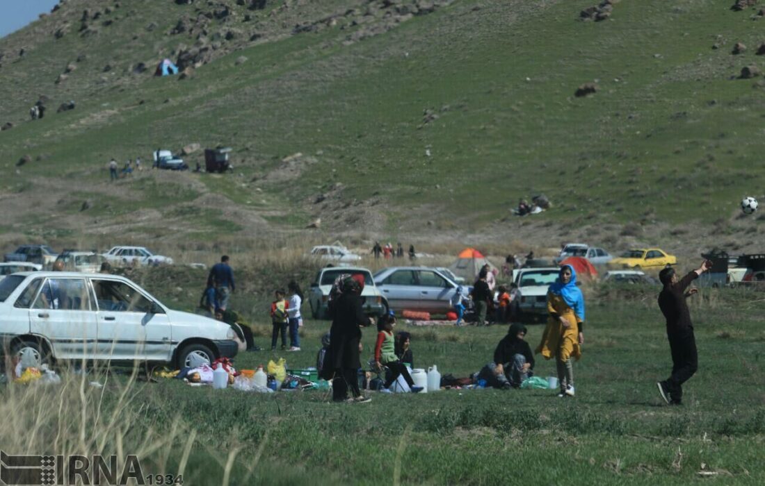 شهروندان کردستانی در کنار جادهها تجمع نکنند