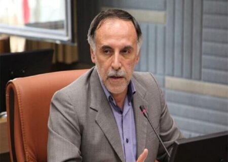 مرغداران متخلف تعلیق پروانه می شوند