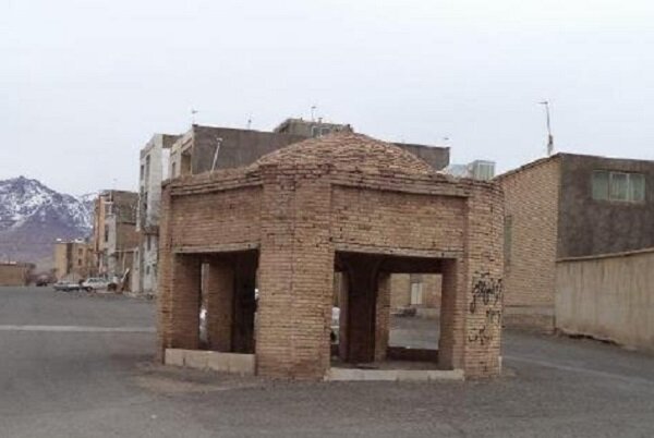 مرمت و بازسازی بقعه «سماق بنه» شهرستان تفرش آغاز شد