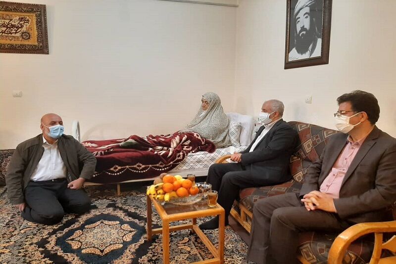 معاون رییسجمهوری: قداست بنیاد شهید به وجود خانواده شهدا است