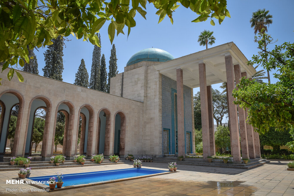 مفاخر فرهنگی کشور از بنیان های تعالی آموزش و پرورش هستند