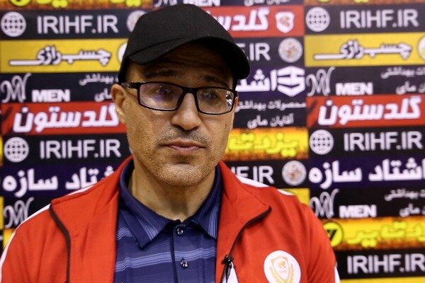 منجیری: چند لژیونر هندبال را جذب میکنیم/ اردوها ادامه خواهد داشت