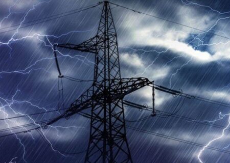 یک میلیارد و ۲۰۰ میلیون ریال خسارت به مشترکان برق در کردستان پرداخت شد