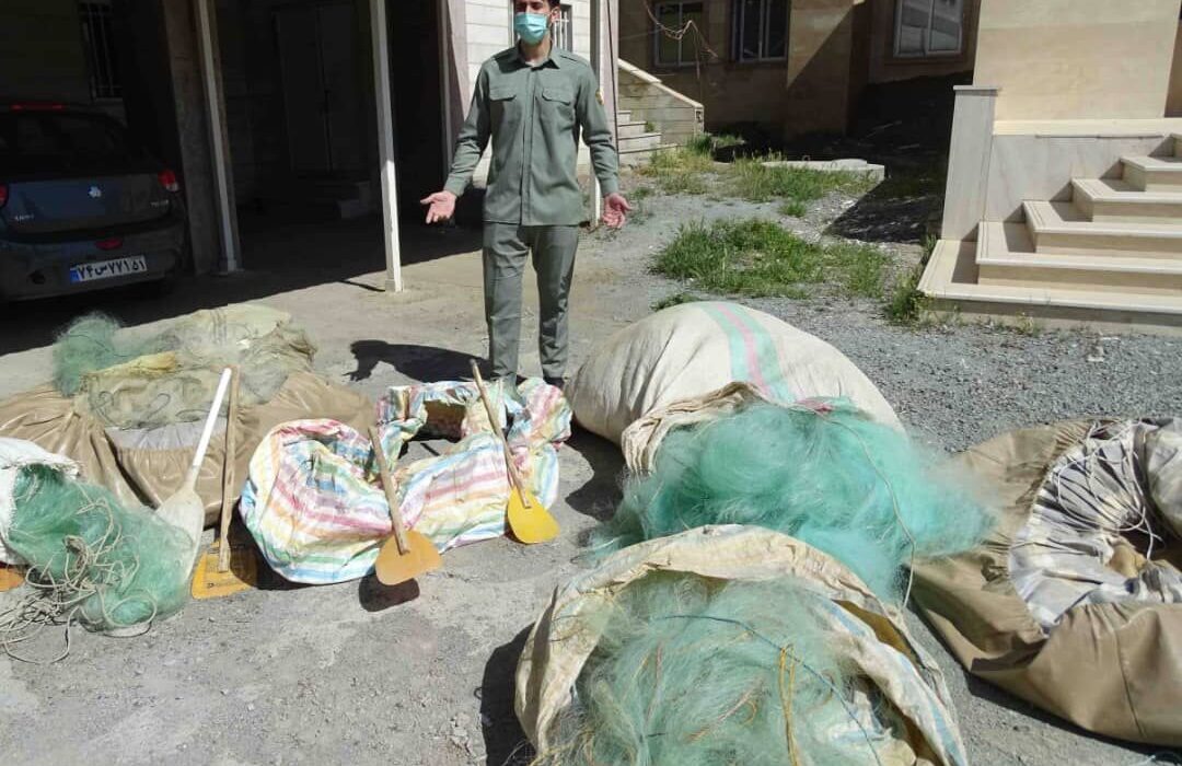 ۱۰ هزار متر تور ماهیگیری در سد آزاد سنندج کشف شد