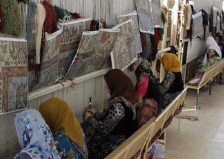 مددجویان کمیته امداد کردستان بیش از یک هزار مترمربع فرش تولید کردند