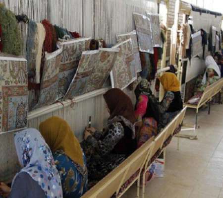 مددجویان کمیته امداد کردستان بیش از یک هزار مترمربع فرش تولید کردند