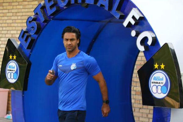 اجازه نمیدهم«پشه» اضافه وارد استقلال شود/هیچ بازیکنی جدا نمیشود