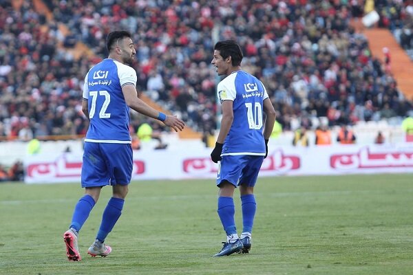 استقلال با سه مهاجم به مصاف پرسپولیس میرود