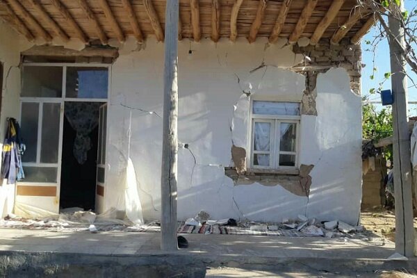 امدادرسانی به زلزله‌زدگان روستای قزل حصار