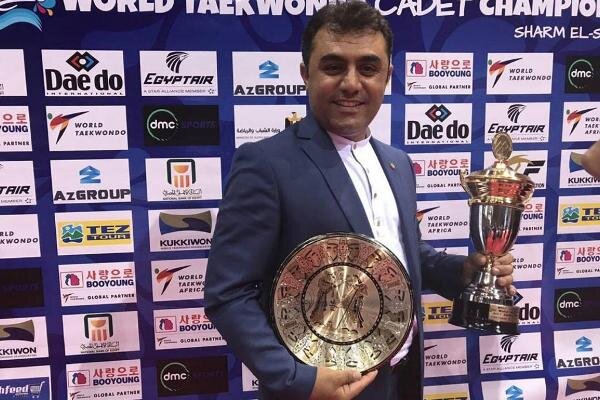 با چند هفته تمرین نمی‌توان معجزه کرد/ به موفقیت این تیم امیدوارم