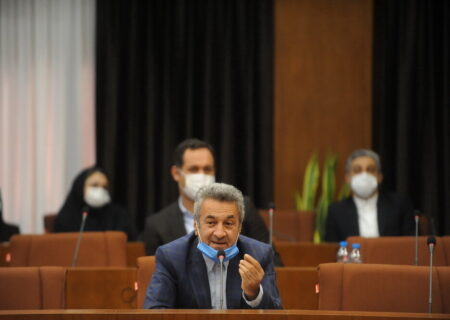 باقرزاده: پیمان فخری دخالتی در اسلحه اپه و فلوره ندارد