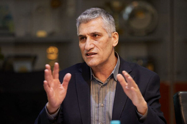 برخی مغرضانه از عطایی انتقاد میکنند/ خانواده والیبال متحد باشند