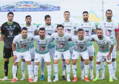 برد یک نیمه ای ذوب آهن روی اشتباه دروازه بان پرسپولیس